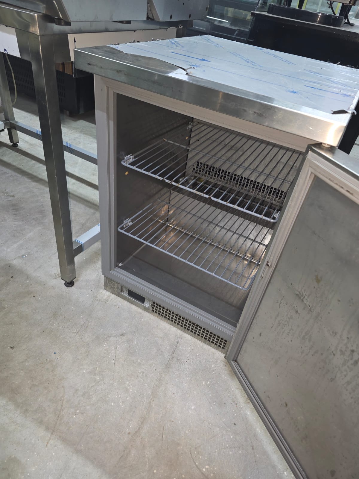 Bardak Soğutucu Dolap 60x70x85cm