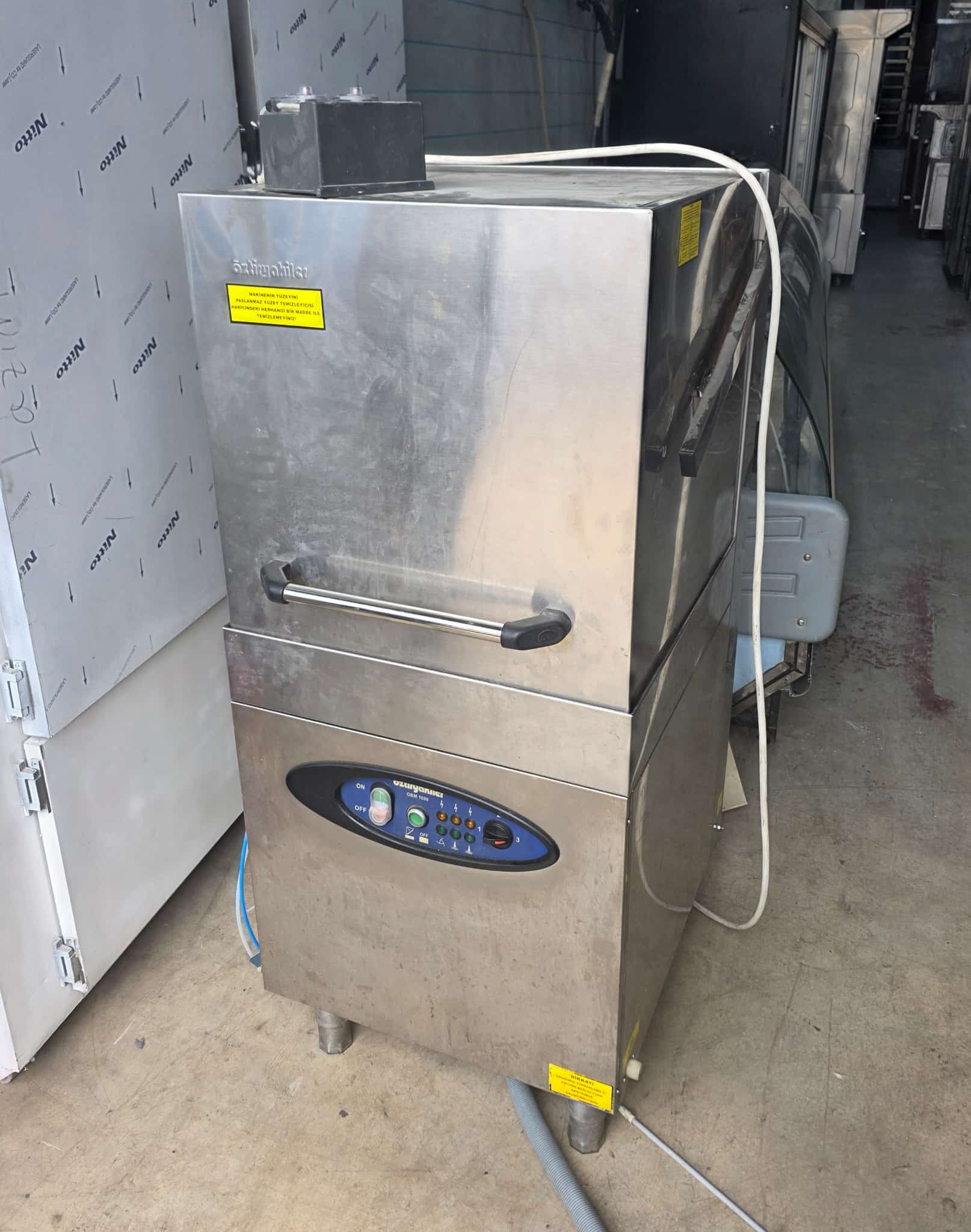 Bulaşık Yıkama Makinesi 1000 Tabak Saat 2
