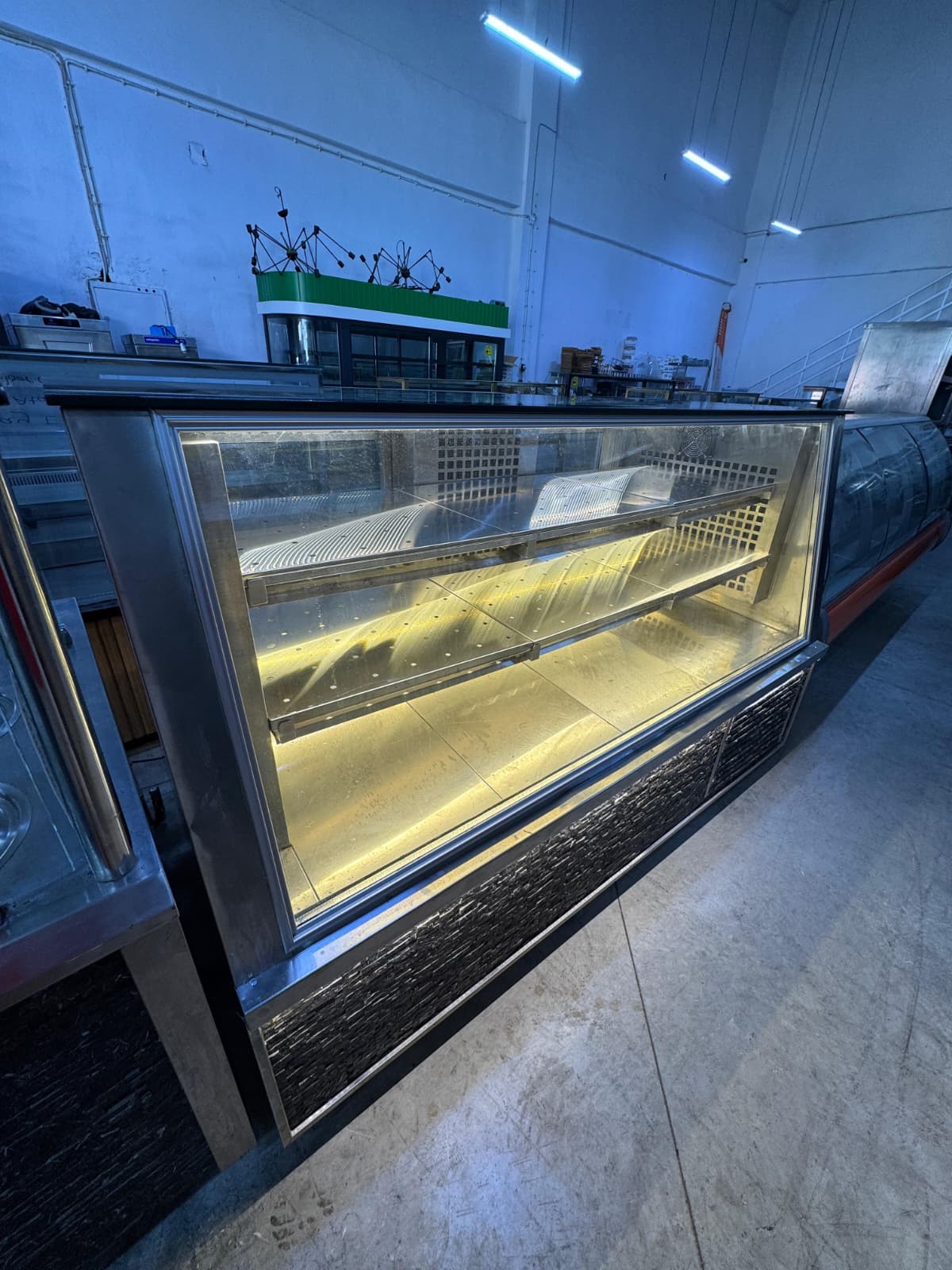Kebap Izgara Dolabı 200x100x130cm 2