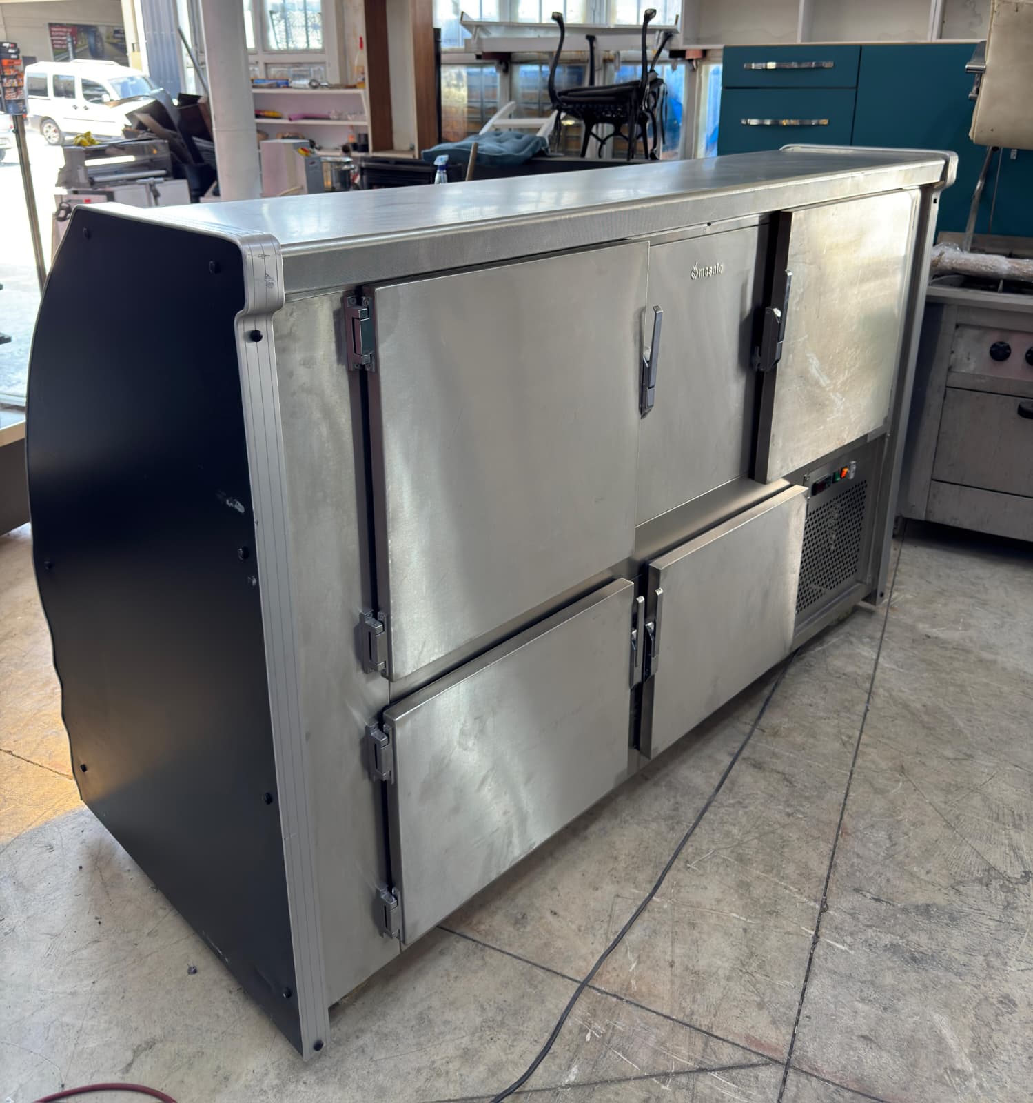 Kebap Izgara Dolabı 200x90x130 2