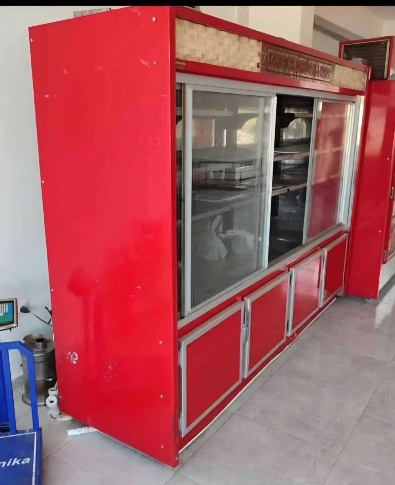 Meşale Marka Sütlük Dolabı Alt Depolu 2